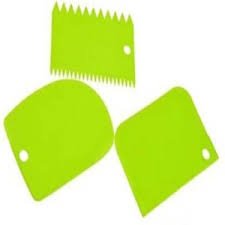 3 - Piece Dough & Cake Cutter Slicer Spatula Set – Baking Tools - Saadiq.pk