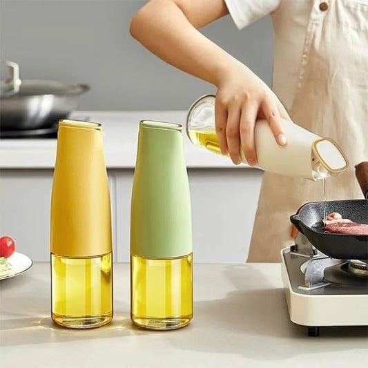 450ml Auto Flip Oil Dispenser Bottle – Leak - Proof Kitchen Container - Saadiq.pk