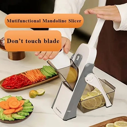 Vegetable Cutter with Collecting Basin