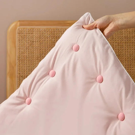 Bedsheet & Quilt Fixing Clips – Anti-Slip Fasteners for Bedding