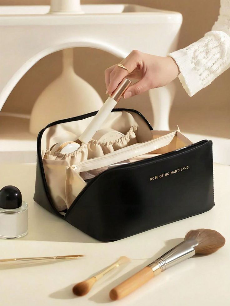 Elegant Cosmetic Vanity Bags – Saadiq.pk - Saadiq.pk