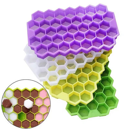 Honeycomb Silicone Ice Cube Tray with Lid – Reusable Freezer Mold - Saadiq.pk