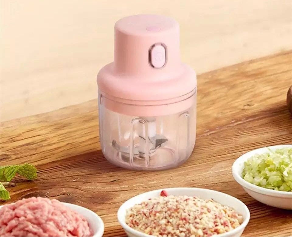 Mini Electric Food Chopper – USB Rechargeable Vegetable & Meat Grinder