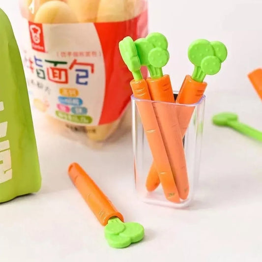 Magnetic Carrot Sealing Clip - Saadiq.pk