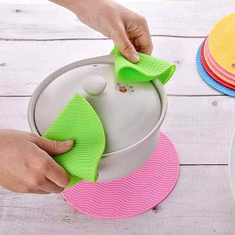Silicone Heated Pad - Saadiq.pk