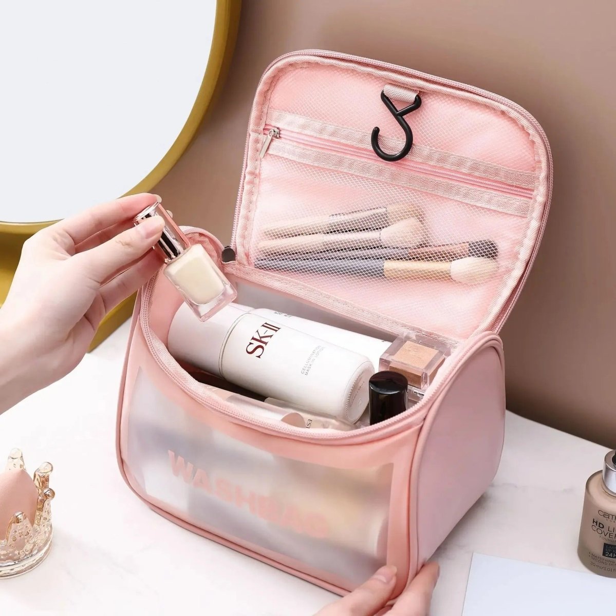 Waterproof Travel Toiletry & Cosmetic Organizer Bag - Saadiq.pk